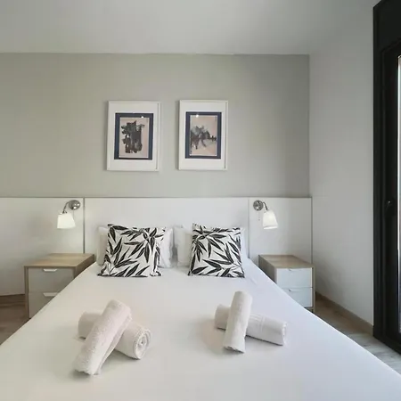 Penthouse With Amazing Terrace, 9p 3bd *