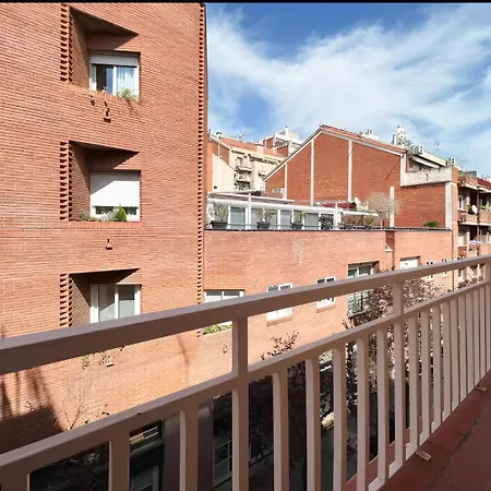 Penthouse With Amazing Terrace, 9p 3bd *